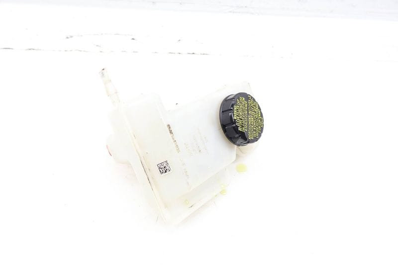 Brake Fluid Reservoir / Tank 5QM611301B — Used (SKU 703408)