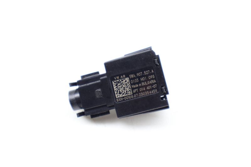 Climate Air Temp / Temperature Sensor 5WA907527A — Used (SKU 703150)