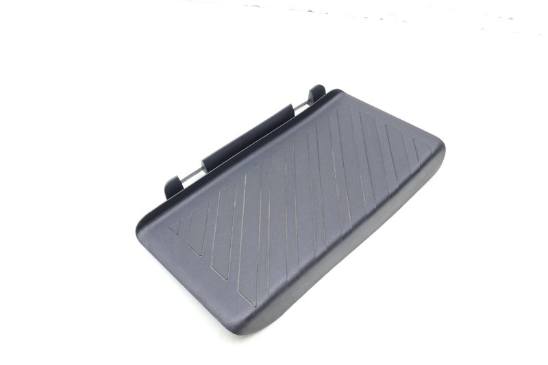 Dead Pedal / Foot Rest Cover 3CN864777 — Used (SKU 702985)