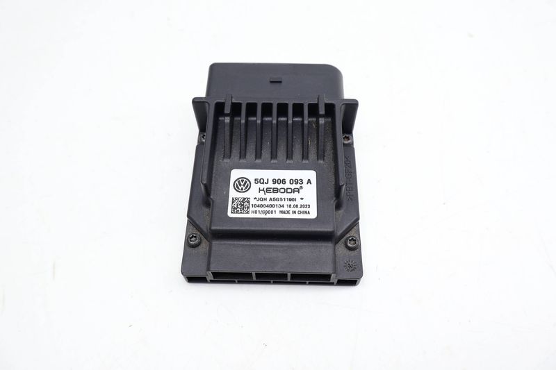 Fuel Delivery Control Module 5QJ906093A — Used (SKU 703027)