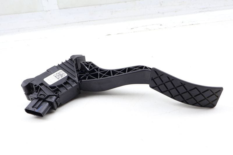 Gas Pedal / Accelerator Module 5QN723503 — Used (SKU 702960)