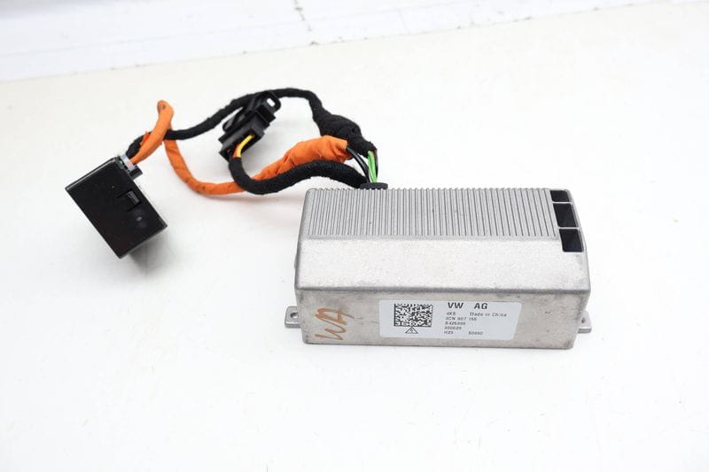 Power Outlet Inverter 3CN907155 — Used (SKU 703026)