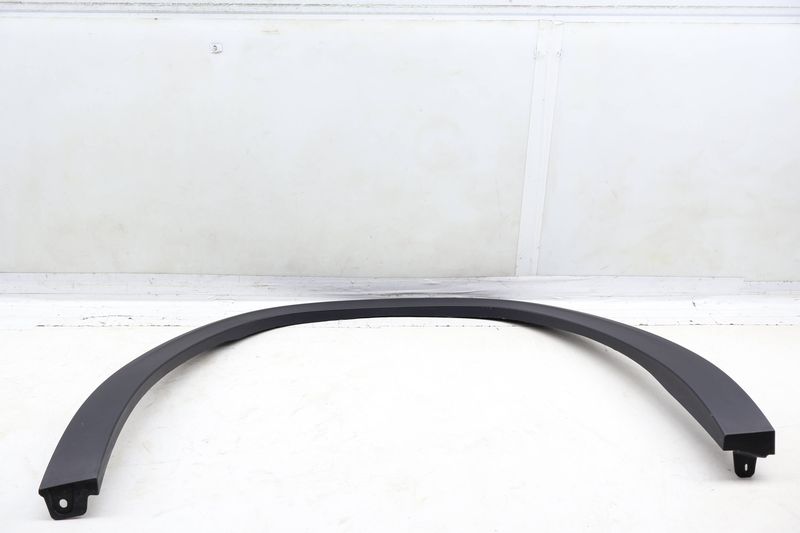 Wheel Fender Flare Trim / Molding 3CM853818 — Used (SKU 703556)