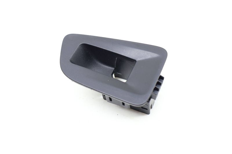 Window Switch Trim 3CN868346 — Used (SKU 703183)