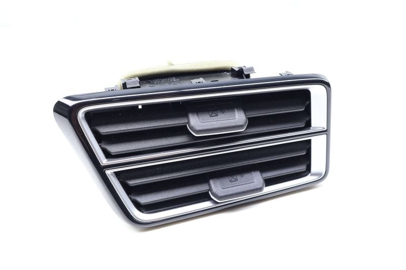 Dash Air Vent 3CN819704D — Used (SKU 702964)