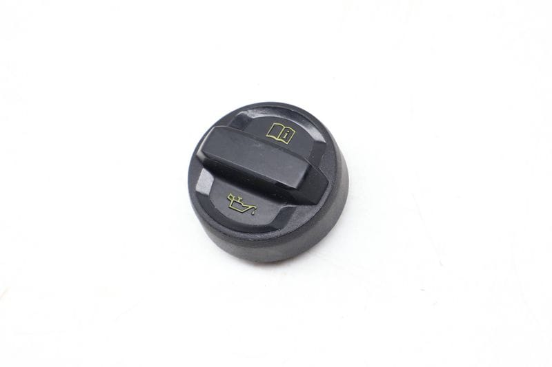 Engine Oil Cap 05E103485K — Used (SKU 670896)
