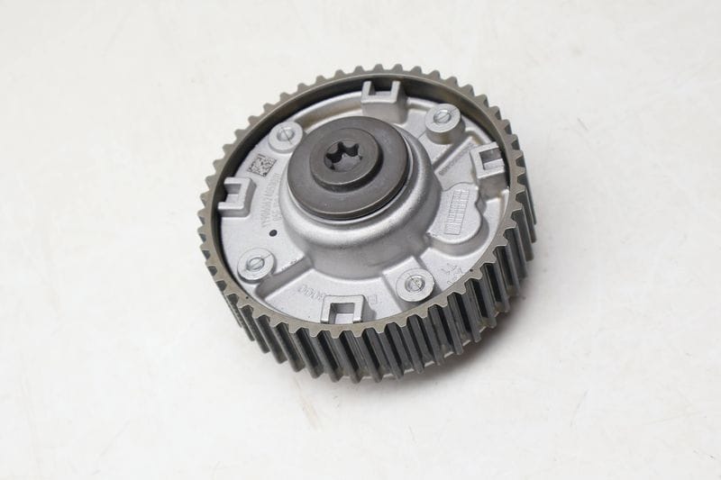 Exhaust Cam / Camshaft Adjuster Unit (OUTLET) 05E109088M — Used (SKU 671059)