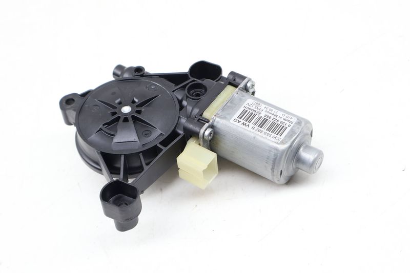 Window Lifter Motor 2Q0959802B — Used (SKU 670997)