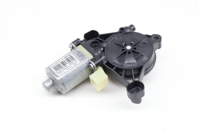 Window Lifter Motor 2Q0959801B — Used (SKU 670998)