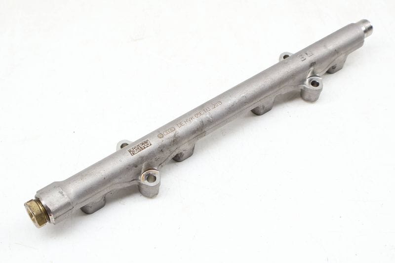 Fuel Rail 05E133320B — Used (SKU 671042)
