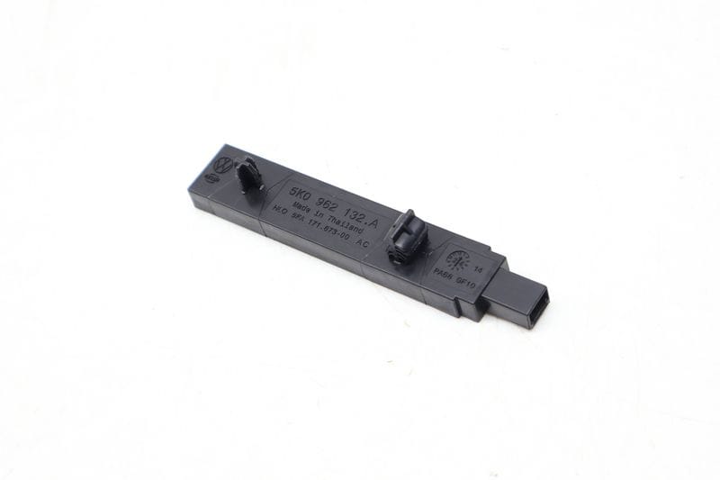 Kessy / Keyless Entry Antenna 5K0962132A — Used (SKU 670820)