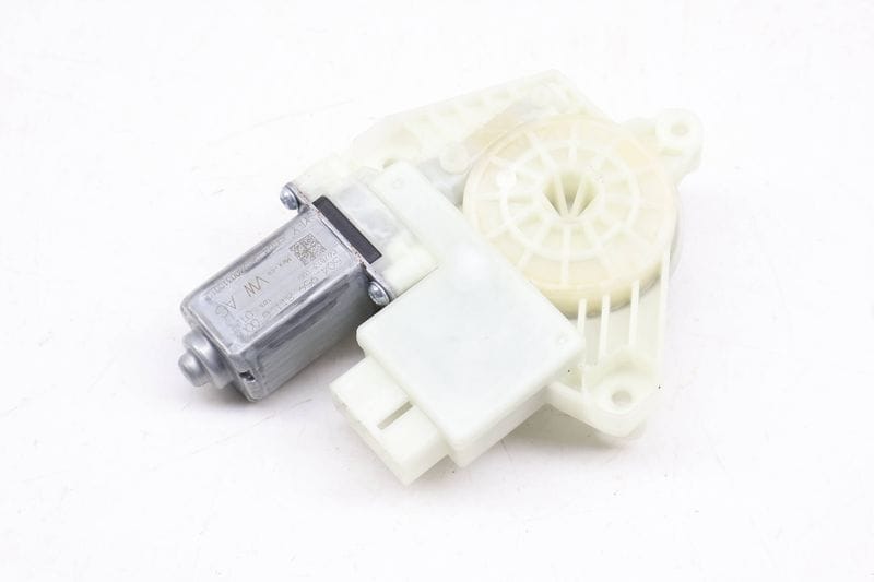 Power Window Motor 5Q4959811G — Used (SKU 670999)