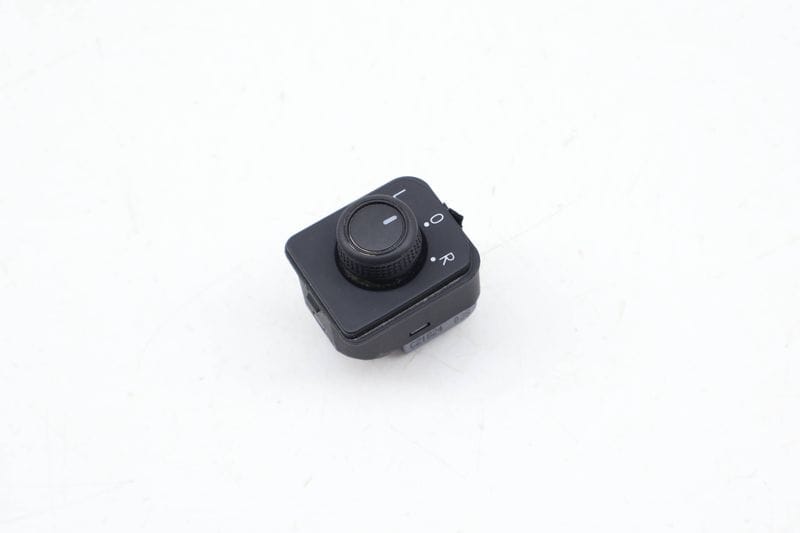 Side View Door Mirror Switch 3CN959565A — Used (SKU 670797)
