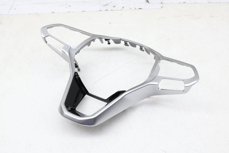 Steering Wheel Trim / Cover 2GJ419685 — Used (SKU 670949)