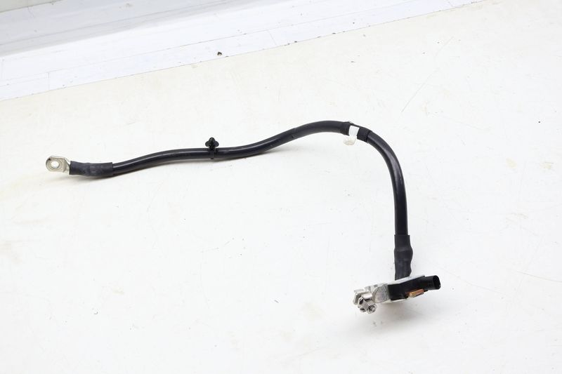 Battery Monitoring Module / Cable 8W0915181E — Used (SKU 694514)