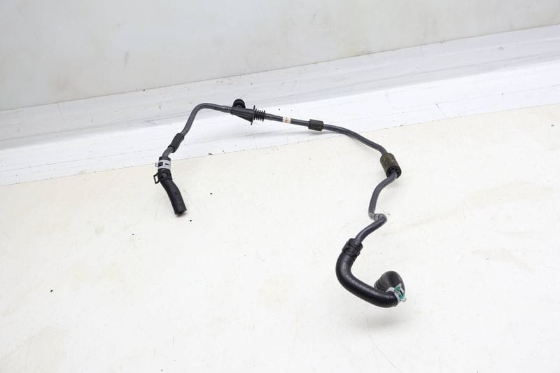 Coolant Reservoir Breather Hose / Line 06L121081AF — Used (SKU 694542)