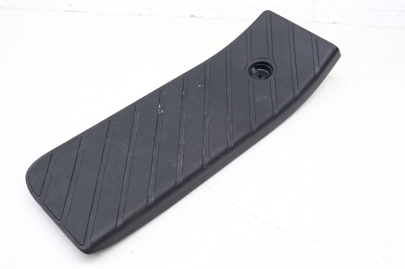 Dead Pedal / Foot Rest Cover 8W1864777 — Used (SKU 694324)