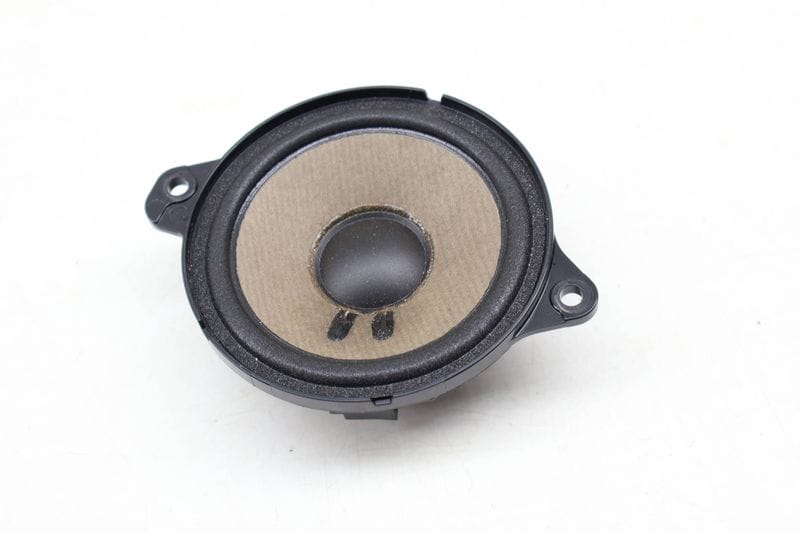 Center Dash Mid-Range Speaker 8W0035454 — Used (SKU 651925)