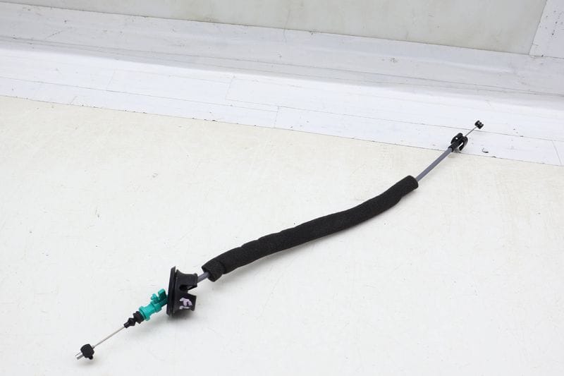 Interior Door Handle Release / Bowden Cable 8W8837085B — Used (SKU 694303)