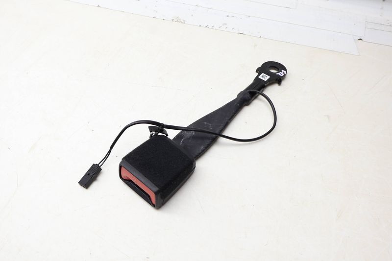 Seat Belt Buckle / Receiver 8W0857755A — Used (SKU 694296)
