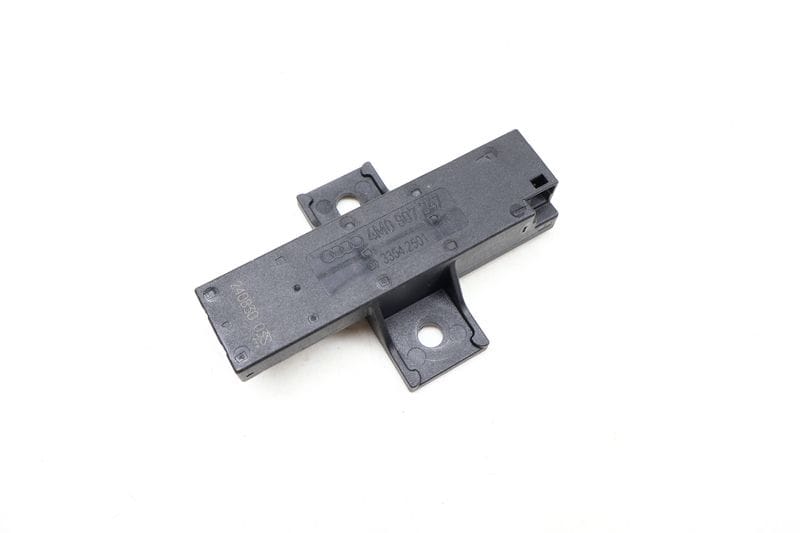 Kessy / Keyless Entry Antenna 4M0907247 — Used (SKU 651560)