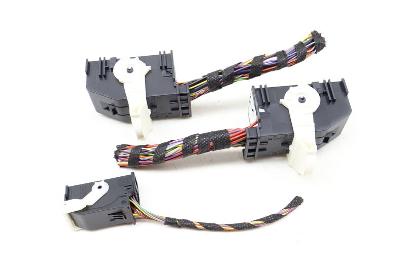 Onboard Supply Module Wiring Harness / Connector Set — Used (SKU 651585)