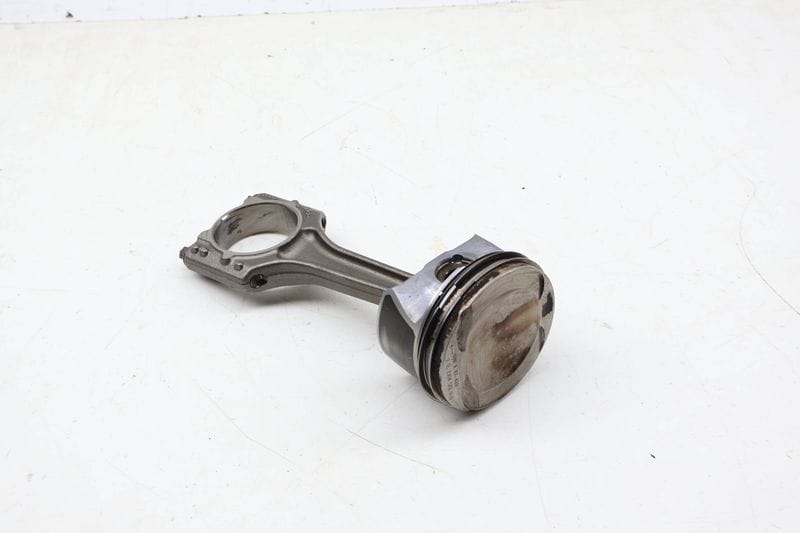 Piston w/ Connecting Rod 06N107065A — Used (SKU 694515)