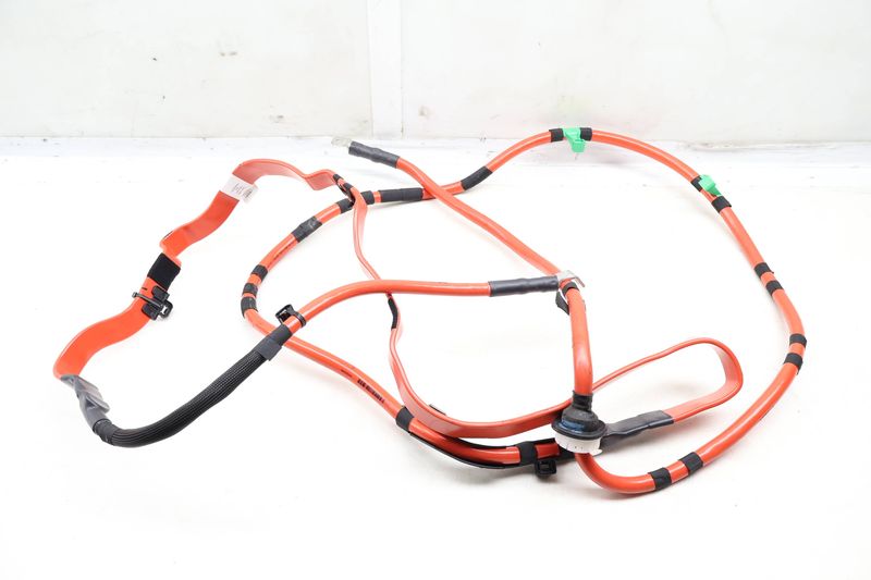 Positive (+) Battery Cable / Wiring Harness 8W1971225AA — Used (SKU 652158)