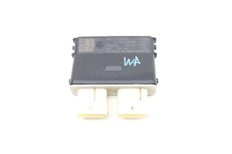 Power Trunk / Hatch Module 3G0962243D — Used (SKU 651552)