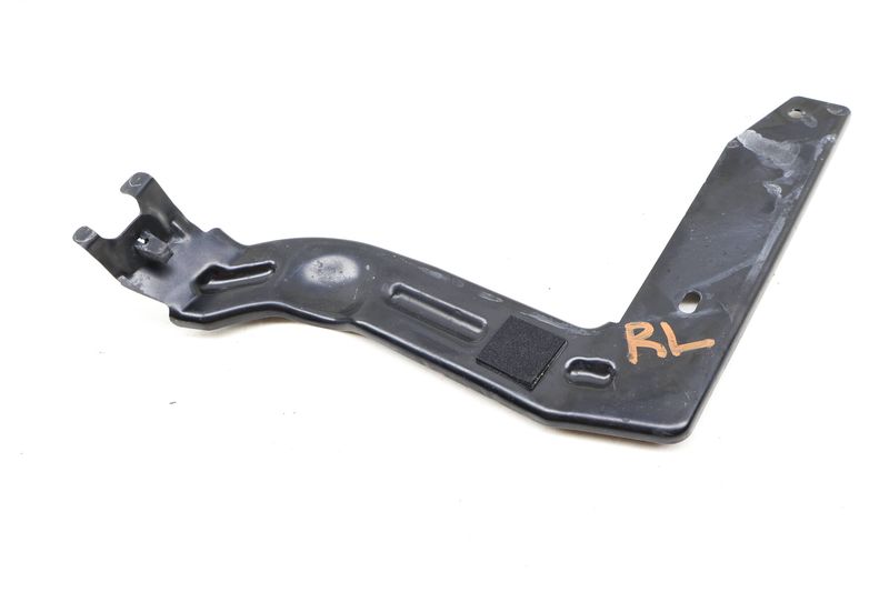 Bumper Mount Bracket 8W9807329A — Used (SKU 652066)