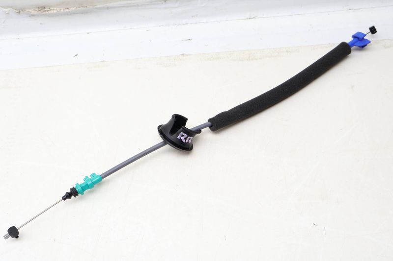 Interior Door Handle Release / Bowden Cable 8W8839085B — Used (SKU 651905)