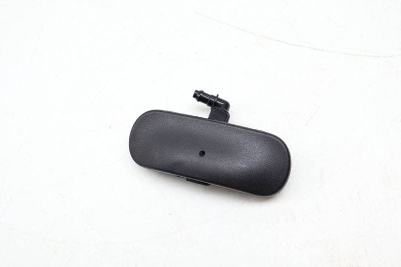Windshield Washer Sprayer / Nozzle 8W0955988A — Used (SKU 694251)