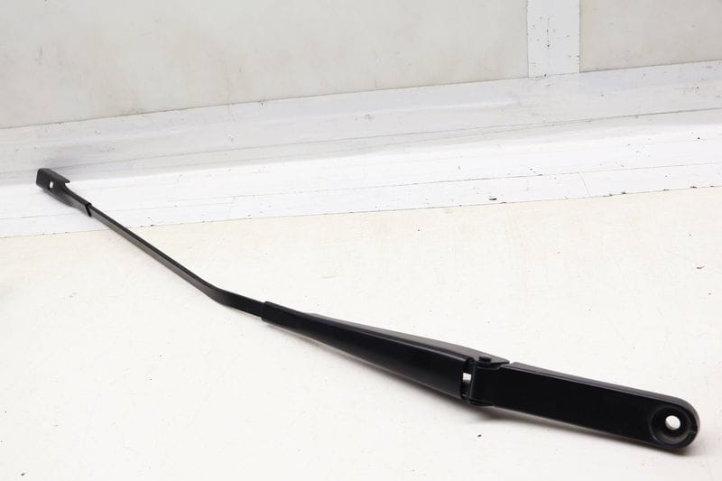 Windshield Wiper Arm 8W1955408 — Used (SKU 694442)