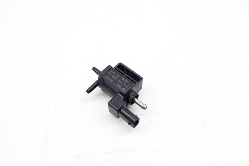 Solenoid Valve 06H906283J — Used (SKU 694242)