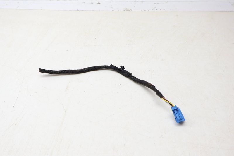 Tail Light / Lamp Wiring Connector Pigtail (6-PIN) 8W0971636D — Used (SKU 694354)