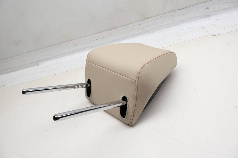 Headrest / Head Rest 52105A798E9 — Used (SKU 735796)