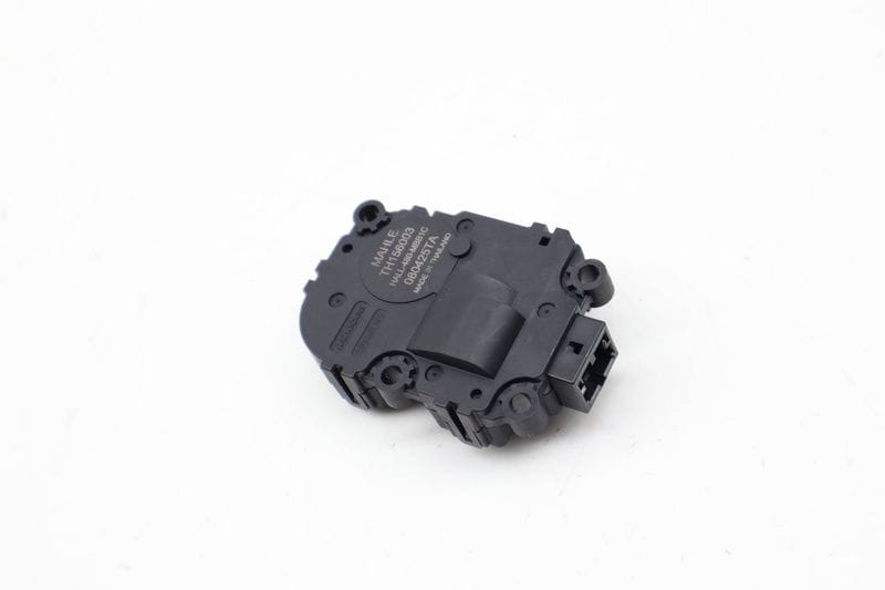 HVAC Air Vent / Flap Actuator Motor 64115B634F2 — Used (SKU 735641)