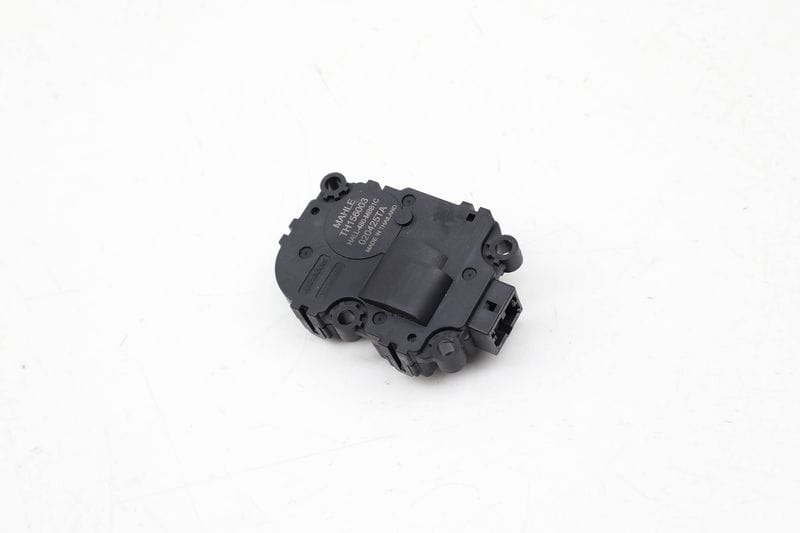 HVAC Air Vent / Flap Actuator Motor 64115B634F2 — Used (SKU 735648)