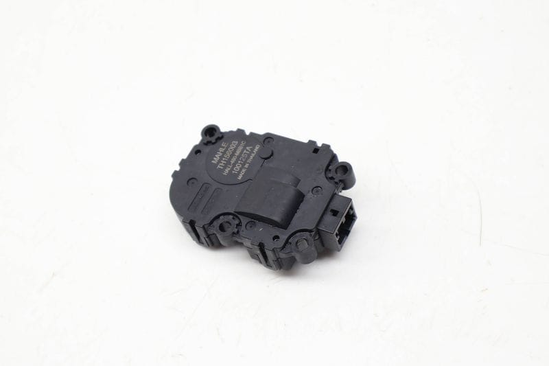 HVAC Air Vent / Flap Actuator Motor 64115B634F2 — Used (SKU 735662)