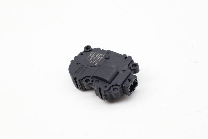 HVAC Air Vent / Flap Actuator Motor 64115B634F2 — Used (SKU 735680)