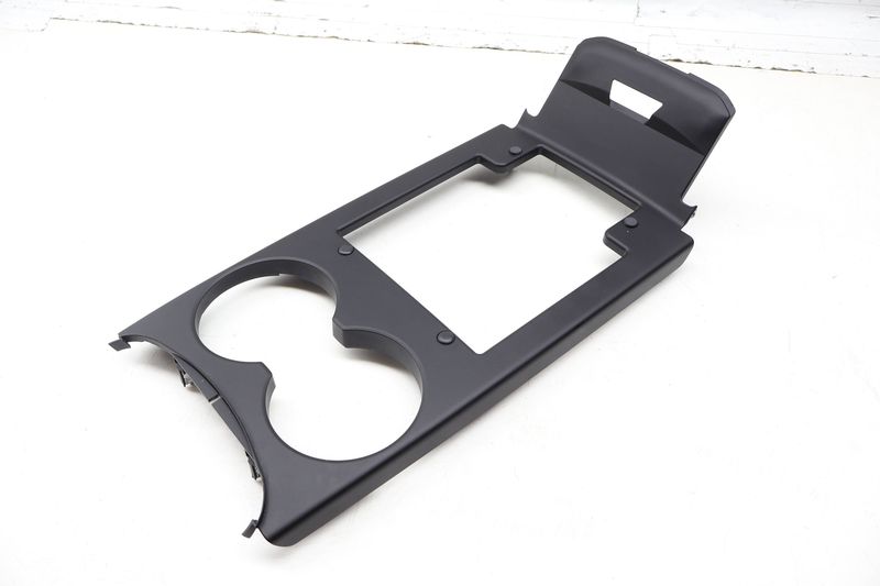 Center Console Trim / Bezel 95B863097A — Used (SKU 726604)