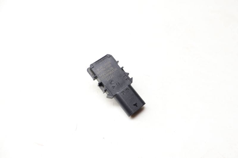 Engine Crankcase / PCV Pressure Sensor 06H906052B — Used (SKU 726528)