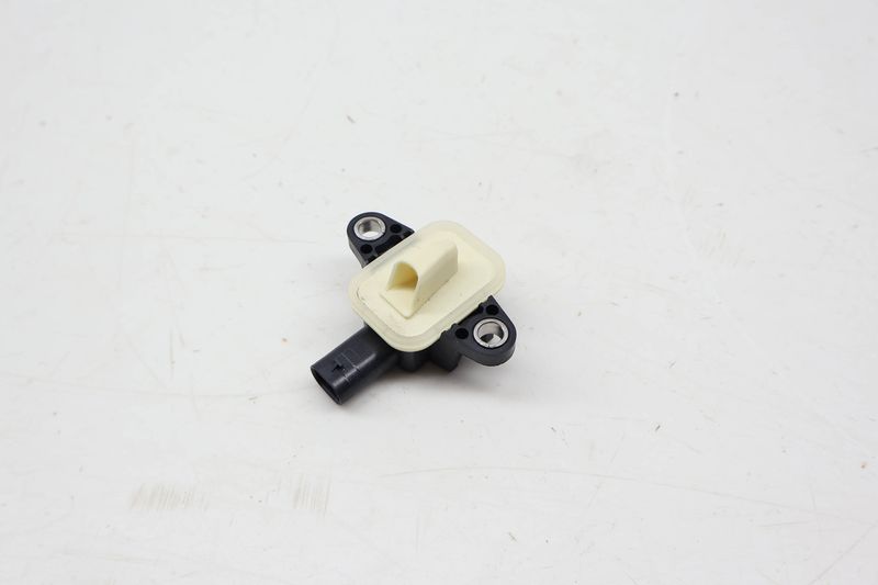 Door Impact / Crash Sensor 4H0955557A — Used (SKU 726332)