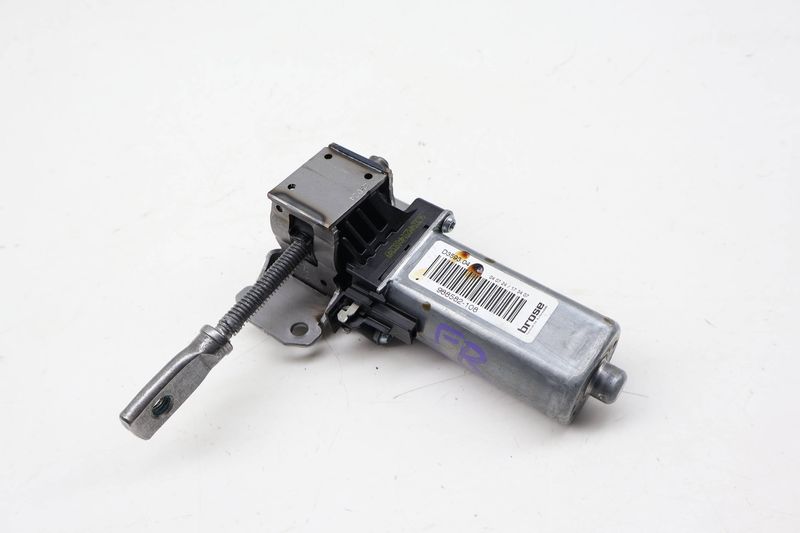 Front Tilt Seat Motor 8K0881390 — Used (SKU 726361)
