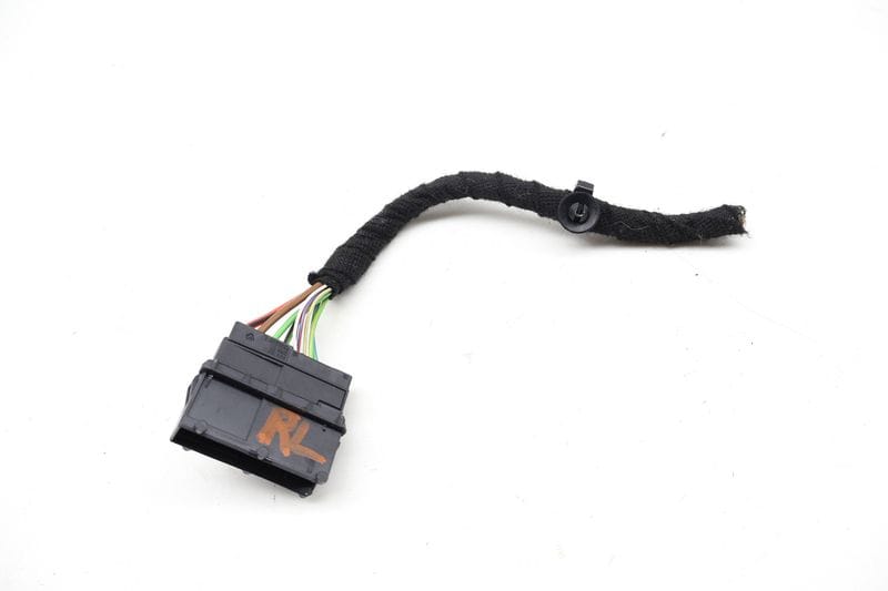 Door Wiring Harness Connector / Pigtail (19-PIN) 5G0937722 — Used (SKU 726293)