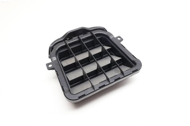 Quarter Panel Vent Insert 8K0819181B — Used (SKU 726705)