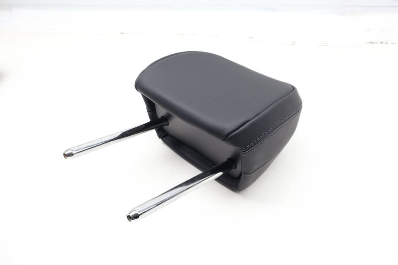 Seat Headrest / Head Rest (OUTER) 95B885901C — Used (SKU 726949)