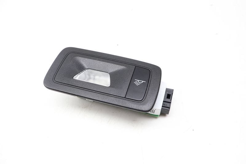 Dome Reading Light 95B947304A — Used (SKU 726425)