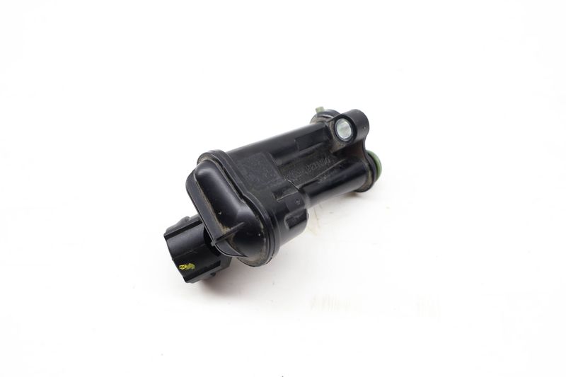 Suction Pump / Hose 06N133750 — Used (SKU 726512)