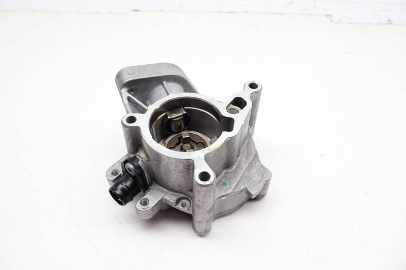 Vacuum Pump 06N145100G — Used (SKU 726738)